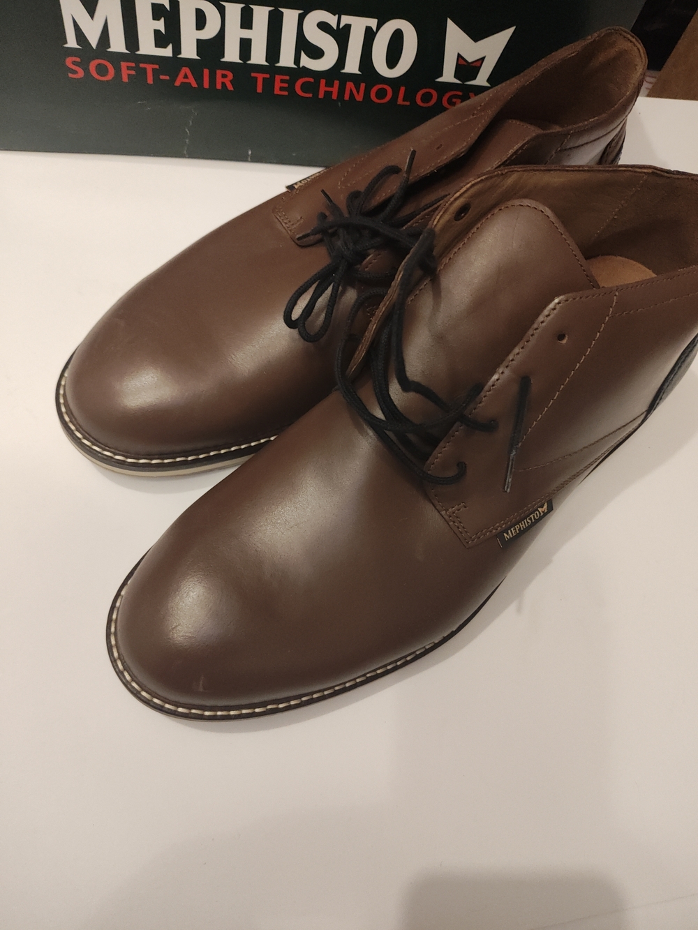 Mephisto Men’s Brown Leather Chukka Boots with Black Laces - Picture 7 of 16